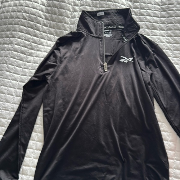 Reebox boys shirt - Picture 1 of 5